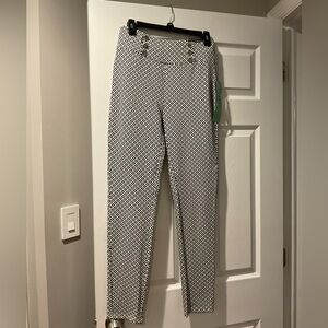Lark+Grey-Petite M-Black & white pattern-pull on pants, with silver buttons